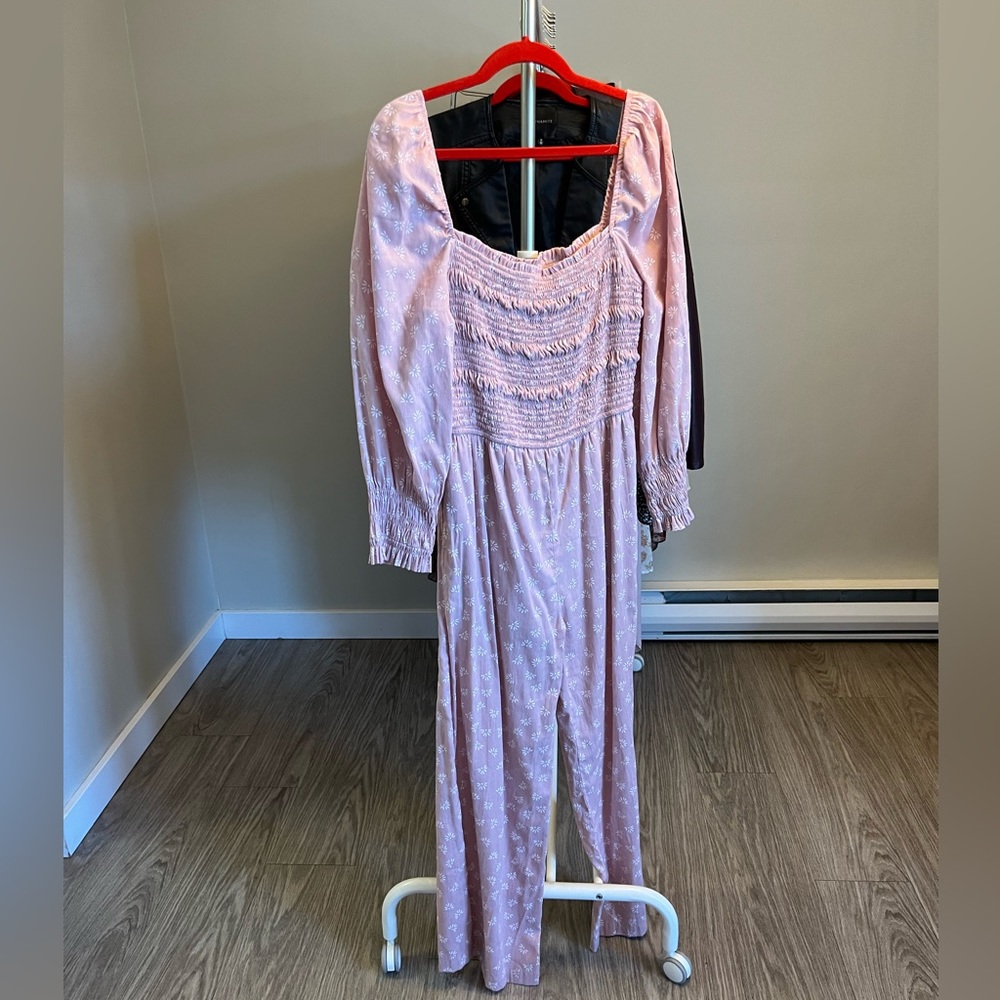Light pink Storia Jumpsuit (size M)